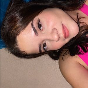 Meet your Posher, Anyeliz